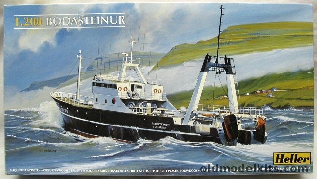 Heller 1/200 Bodasteinur Fishing Trawler (ex-Roc Amadour ), 80608 plastic model kit